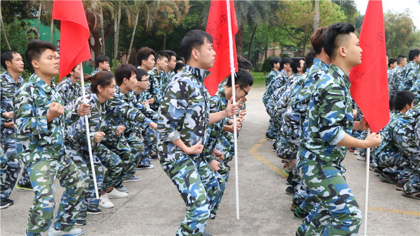 商場(chǎng)如戰(zhàn)場(chǎng)，銷售團(tuán)隊(duì)就是企業(yè)占領(lǐng)市場(chǎng)的先頭部隊(duì)，銷售團(tuán)隊(duì)的建設(shè)